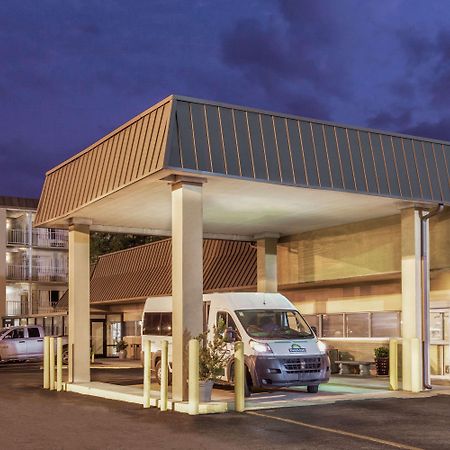 Days Inn By Wyndham Kenner/New Orleans Airport South Exterior foto